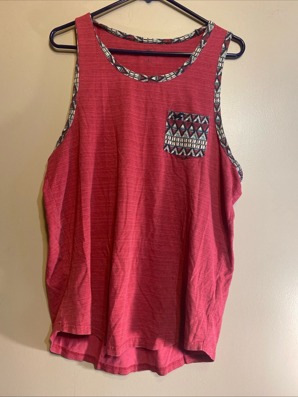 Hollister Tank Top Men’s Size Medium Pocket Front Tribal Aztec